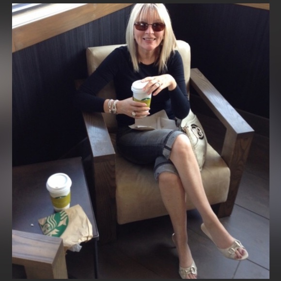 Welcome to my closet .. - Picture 1 of 3